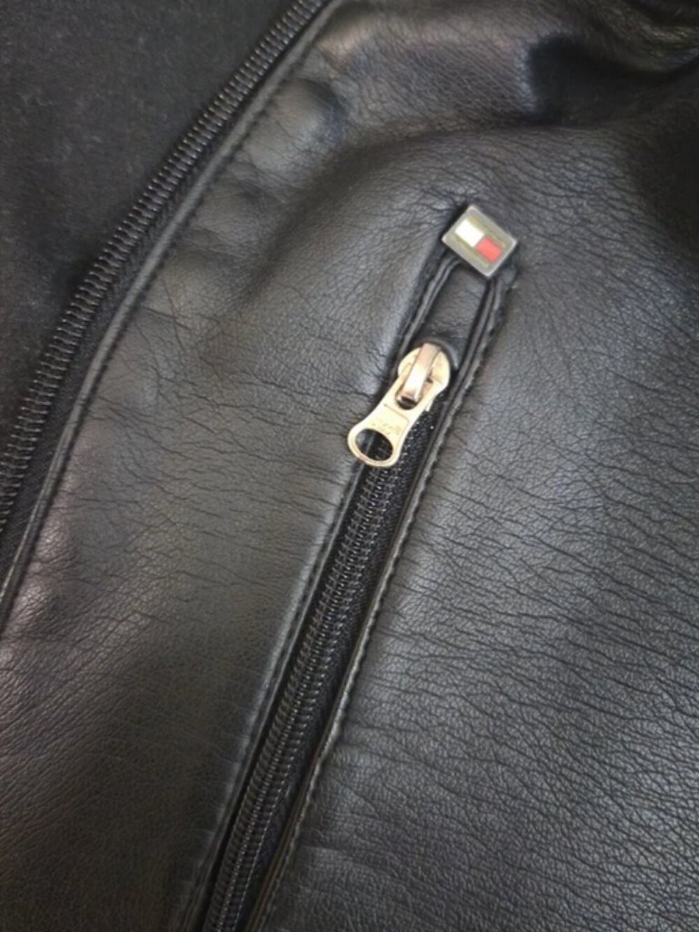 Tommy Hilfiger Black Faux Leather Moto Jacket Men’s Vintage Y2K Style - Picture 4 of 9